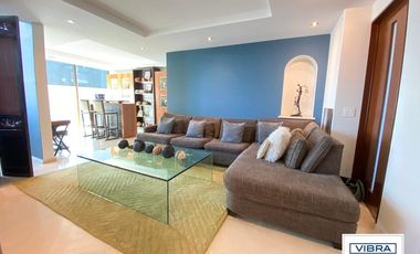 PH de lujo en 2 pisos con EXCELENTE vista, 4 recámaras y 4 autos.