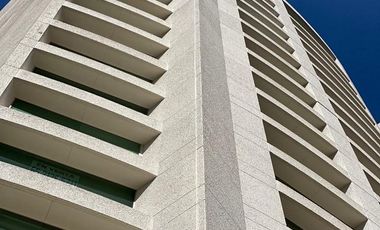 PH de lujo en 2 pisos con EXCELENTE vista, 4 recámaras y 4 autos.