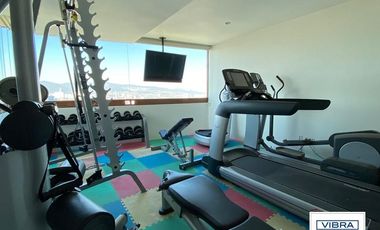 PH de lujo en 2 pisos con EXCELENTE vista, 4 recámaras y 4 autos.