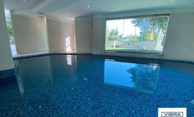 PH de lujo en 2 pisos con EXCELENTE vista, 4 recámaras y 4 autos.