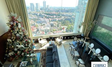 PH de lujo en 2 pisos con EXCELENTE vista, 4 recámaras y 4 autos.