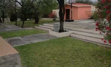 Hermosa Quinta en Ciénega de Flores