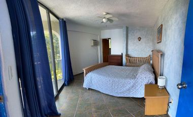 CASA EN VENTA  EN TEQUES FRENTE AL LAGO