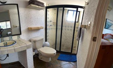 CASA EN VENTA  EN TEQUES FRENTE AL LAGO