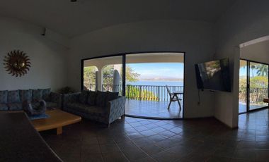 CASA EN VENTA  EN TEQUES FRENTE AL LAGO