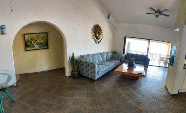 CASA EN VENTA  EN TEQUES FRENTE AL LAGO