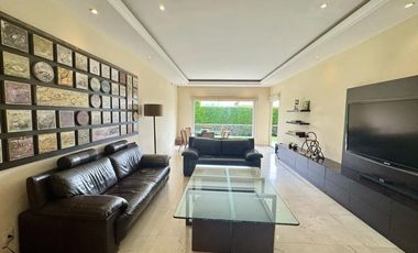 CASA EN VENTA EN BOSQUES DE LAS LOMAS, CIUDAD DE MEXICO