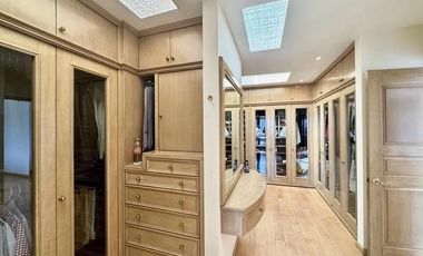 CASA EN VENTA EN BOSQUES DE LAS LOMAS, CIUDAD DE MEXICO