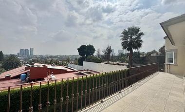 CASA EN VENTA EN BOSQUES DE LAS LOMAS, CIUDAD DE MEXICO