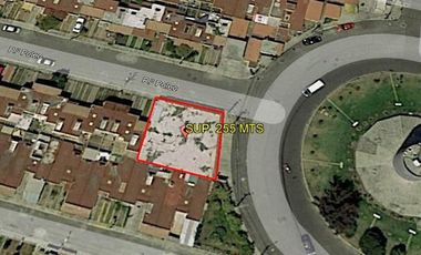 PROPIEDAD EN  VENTA, ESQUINA CON LOCALES EN  PASEOS DE SAN JUAN,  ZUMPANGO SUP. 255 MTS