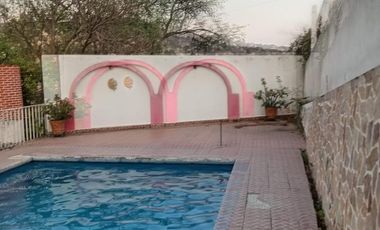 Casa con alberca en venta en Temixco, Morelos