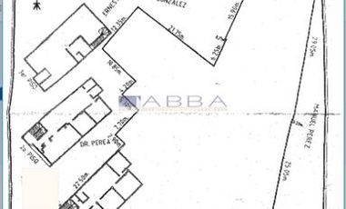 Estacionamiento y oficina, viva de sus rentas
