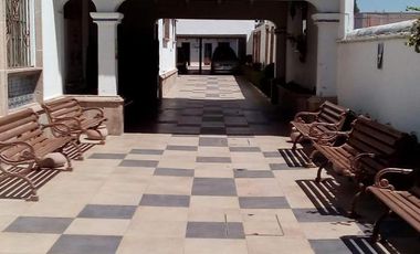 FUNERARIA, CASONA COL. DEL VALLE SAN LUIS POTOSI 1,320 MTS