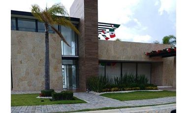 Lotes residenciales en venta en Parque Rodas, Lomas de Angelopolis III, Puebla.