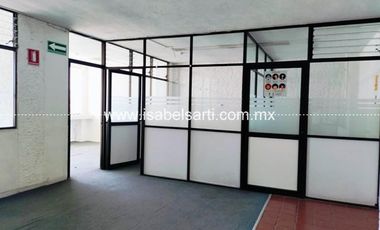 Edificio Comercial en  VENTA EN AV 5 DE FEBRERO
