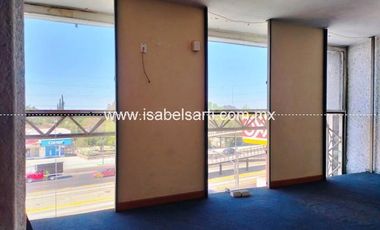 Edificio Comercial en  VENTA EN AV 5 DE FEBRERO