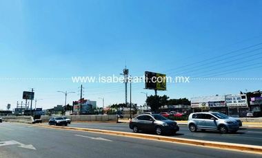 Edificio Comercial en  VENTA EN AV 5 DE FEBRERO