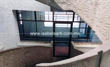 Edificio Comercial en  VENTA EN AV 5 DE FEBRERO