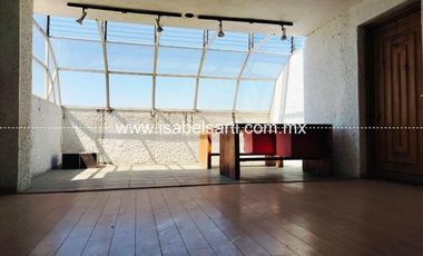 Edificio Comercial en  VENTA EN AV 5 DE FEBRERO