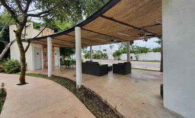 Residencia con Acabados de Lujo en Privada Residencial Magnolia, Amenidades Acogedoras