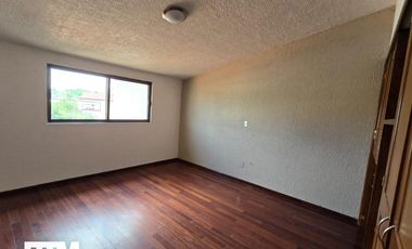 Se vende casa de 5 recamaras en lomas 3ra sección