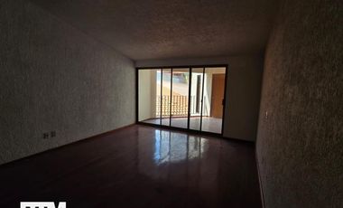 Se vende casa de 5 recamaras en lomas 3ra sección