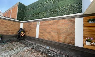 Casa con ampliaciones en Bosque de Encinos