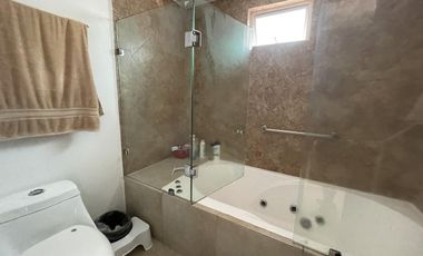 Casa con ampliaciones en Bosque de Encinos