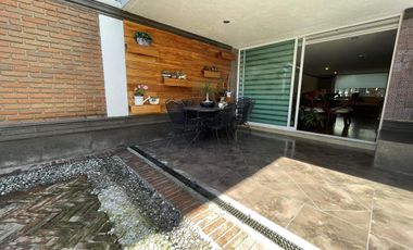 Casa con ampliaciones en Bosque de Encinos