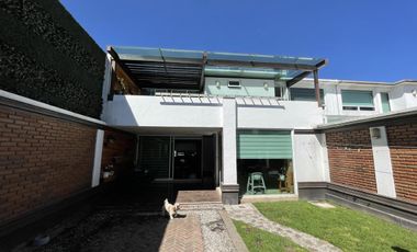 Casa con ampliaciones en Bosque de Encinos