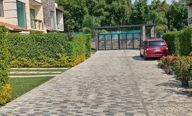 Casa en venta en Fraccionamiento con vigilancia en Jiutepec Morelos