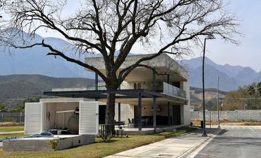 Casa en  Venta en Las Esmeraldas, Monterrey NL