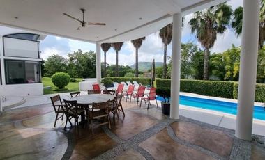 Quinta en venta en  Atlacholoaya Xochitepec Morelos