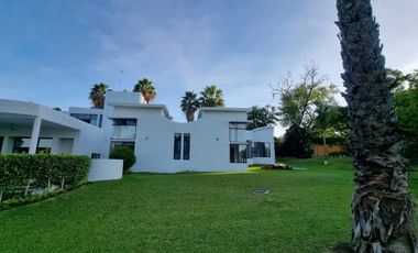 Quinta en venta en  Atlacholoaya Xochitepec Morelos