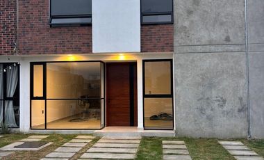 CASA NUEVA, PRIVADA ANTAL, COL. PIRACANTOS, PACHUCA, HGO.