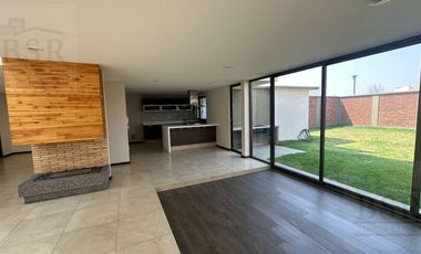 Casa en Venta en  Valle de las Fuentes, Calimaya