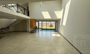 Casa en Venta en  Valle de las Fuentes, Calimaya