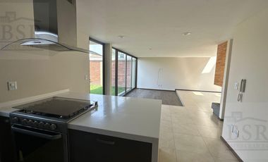 Casa en Venta en  Valle de las Fuentes, Calimaya