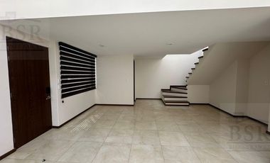 Casa en Venta en  Valle de las Fuentes, Calimaya