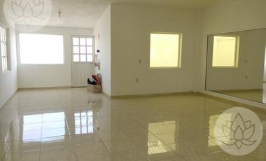 VENTA DE PLAZA COMERCIAL EN METEPEC TOTALMENTE RENTADA, ESTADO DE MÉXICO