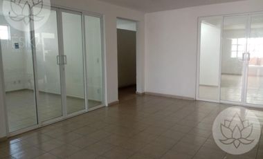 VENTA DE PLAZA COMERCIAL EN METEPEC TOTALMENTE RENTADA, ESTADO DE MÉXICO