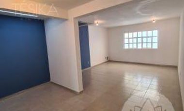 VENTA DE PLAZA COMERCIAL EN METEPEC TOTALMENTE RENTADA, ESTADO DE MÉXICO