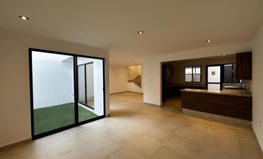 Casa ROS3 en  privada Altanna