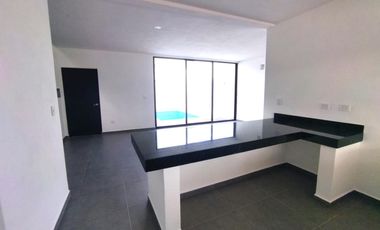 Casa en Venta en Privada con Piscina en Conkal