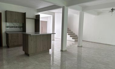 Casa en Fraccionamiento Burgos Bugambilias