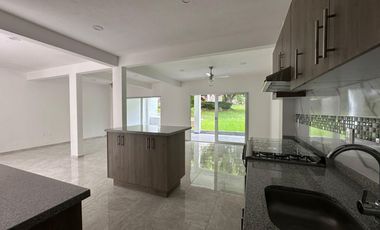 Casa en Fraccionamiento Burgos Bugambilias