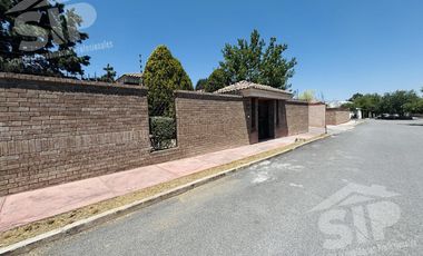 Vendo Casa de 1Piso con 1,700 mts Terreno al Norte de Saltillo
