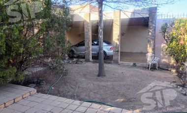 Vendo Casa de 1Piso con 1,700 mts Terreno al Norte de Saltillo