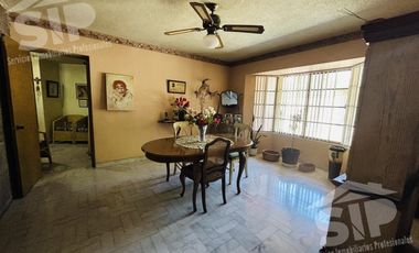 Vendo Casa de 1Piso con 1,700 mts Terreno al Norte de Saltillo