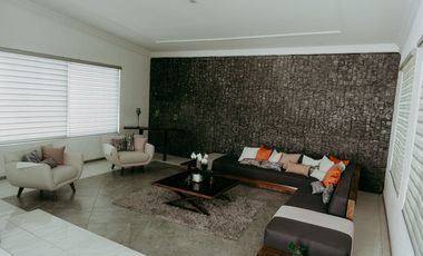 Casa - Fraccionamiento Jardines del Lago